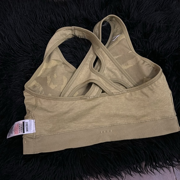 Gymshark padded bra - Picture 6 of 16